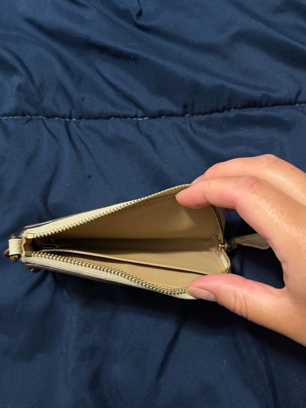 Coach | Multifunctional Card Case Wallet - Picture 5 of 6